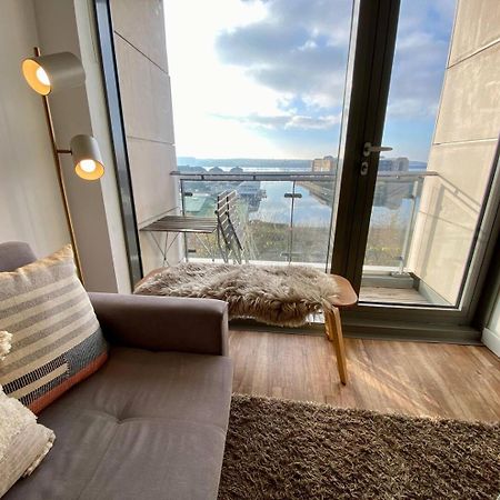 Stunning Mersey View Flat W Parking In Liverpool Dış mekan fotoğraf