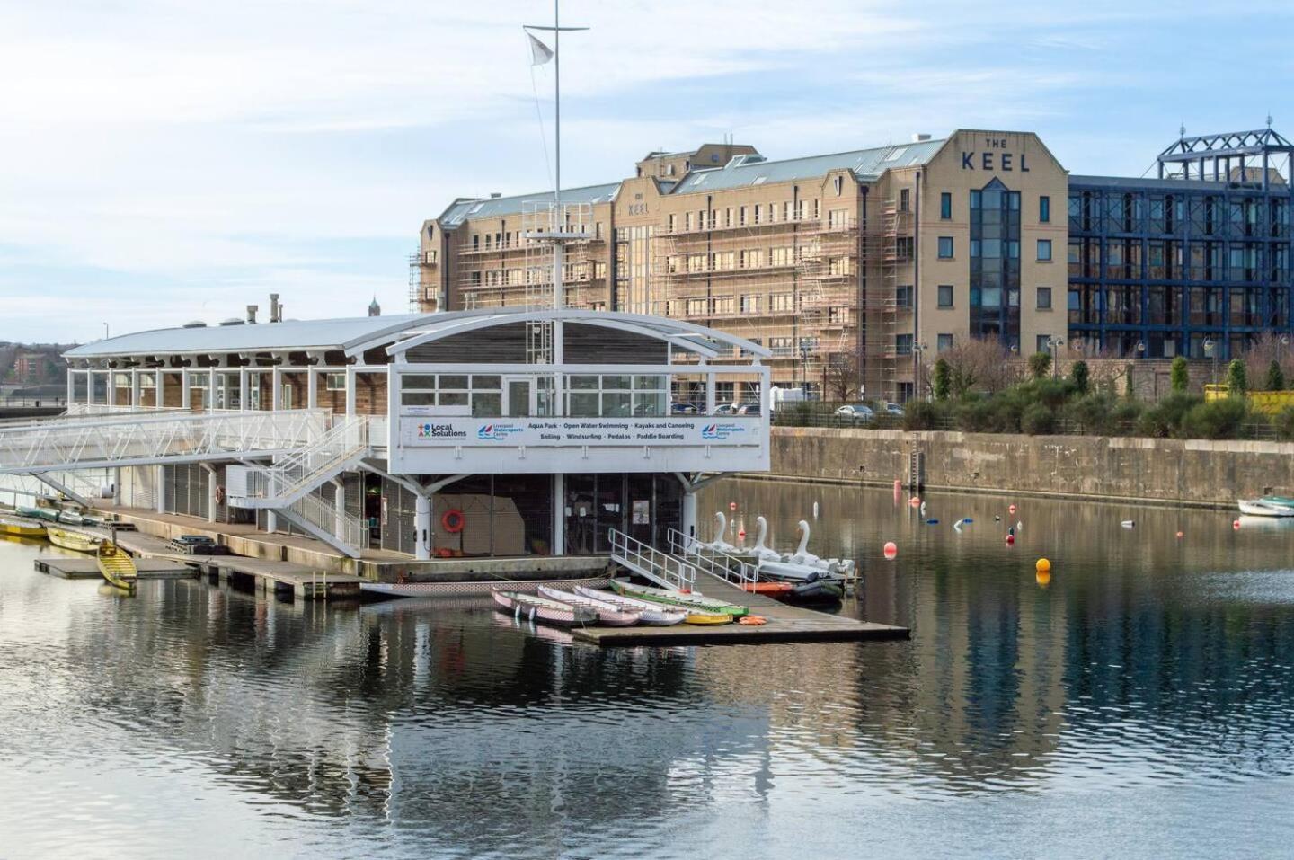 Stunning Mersey View Flat W Parking In Liverpool Dış mekan fotoğraf