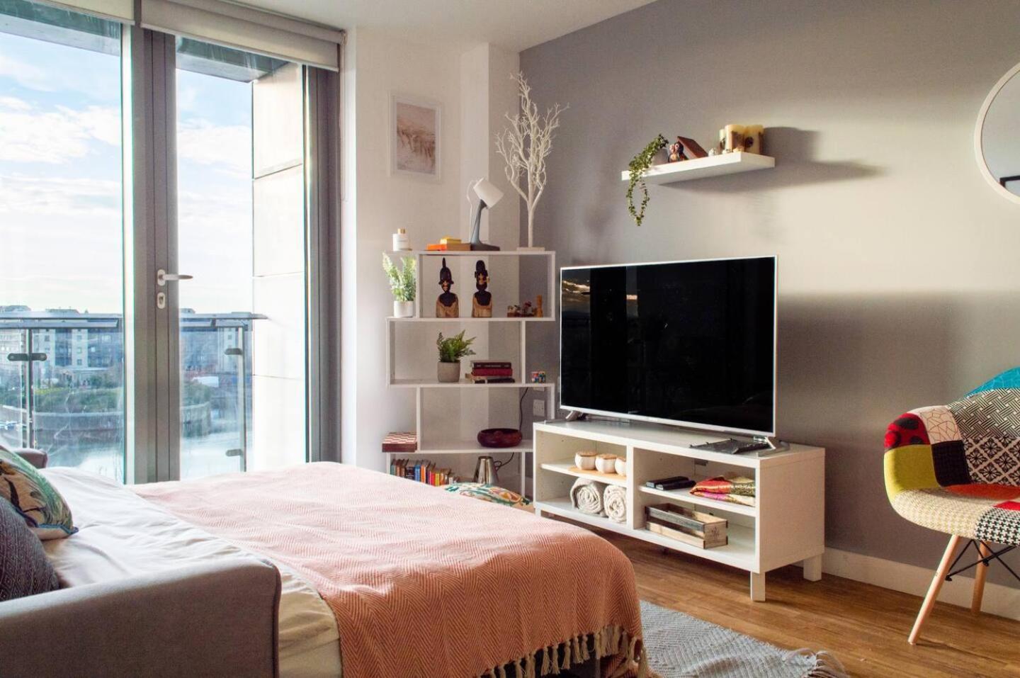 Stunning Mersey View Flat W Parking In Liverpool Dış mekan fotoğraf