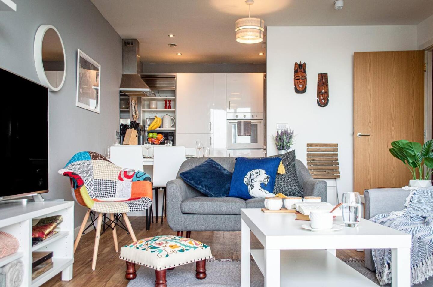 Stunning Mersey View Flat W Parking In Liverpool Dış mekan fotoğraf