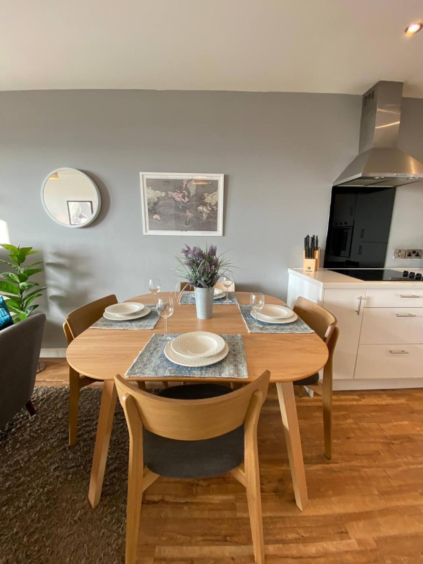 Stunning Mersey View Flat W Parking In Liverpool Dış mekan fotoğraf